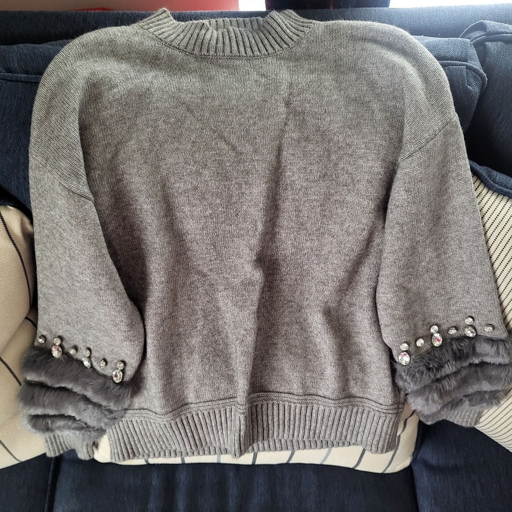 Chic Gray Sweater with Embellished Sleeves